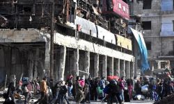 قتيل وأربعة مصابين إثر استهداف قناصة النظام قافلة الجرحى في حلب