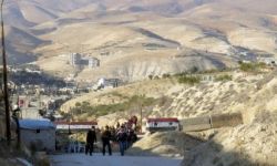 معارك بردى تدخل شهرها الثاني.. 