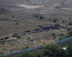 إسرائيل تبعد النازحين السوريين عن السياج الحدودي في الجولان المحتل