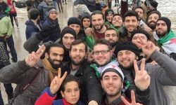 بعد غياب: علم الثورة يزين مظاهرات إدلب وغوطة دمشق