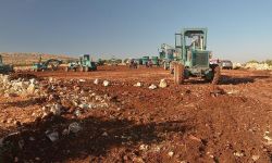 تركيا تبدأ ببناء مخيم لمهجّري حلب في إدلب