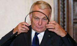 وزير الخارجية الفرنسي محذراً: تقسيم سوريا يلوح في الأفق