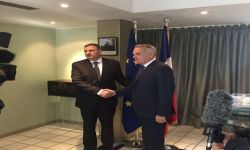 رياض حجاب يطالب بالضغط على روسيا والأسد لإيقاف المجازر في حلب